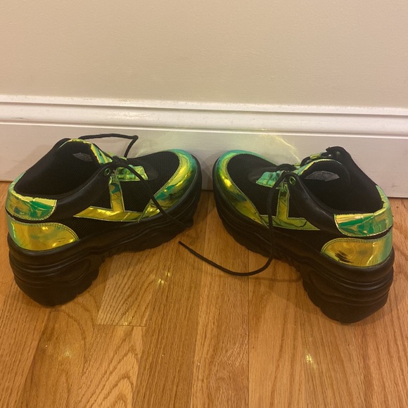Y.R.U. Matrixx Platform Sneakers - black and green holographic - Picture 6 of 6